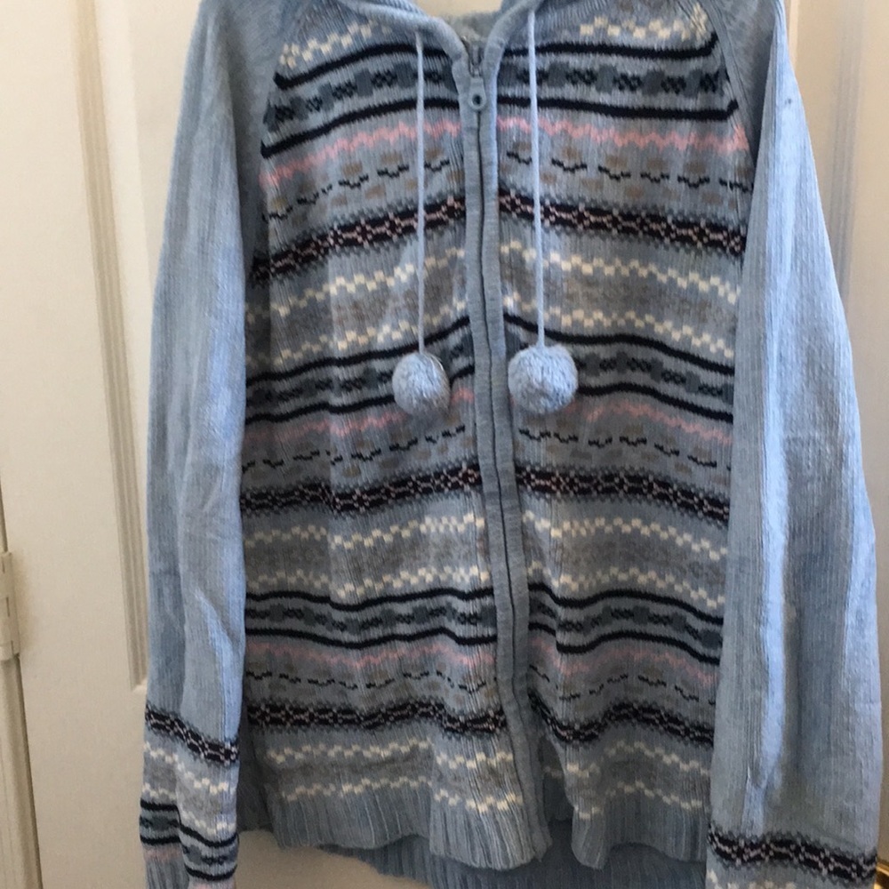 FINAL MARKDOWN Ladies white stag zip front hooded sweater xl